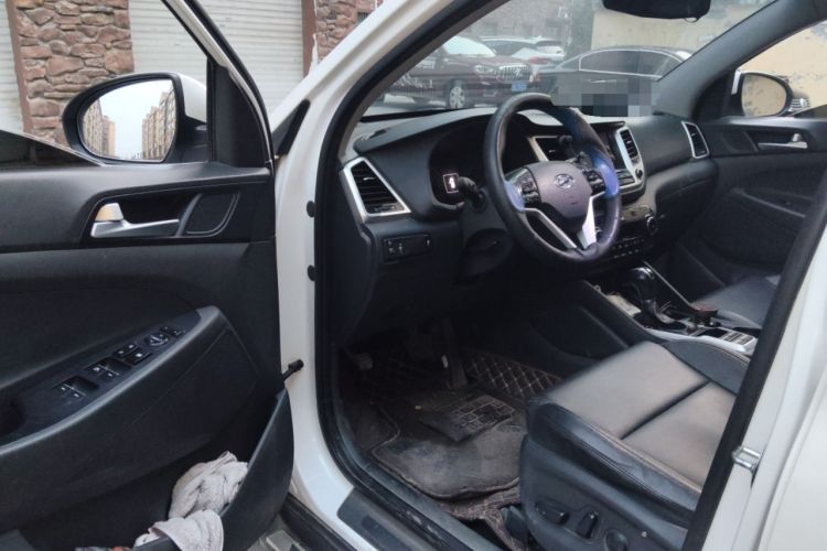 Used Hyundai Tucson 2018 1.6T Dual-Clutch Two-Wheel Drive 15th Anniversary Special Edition
