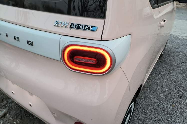 Used Wuling Hongguang MINIEV 2024 3rd Generation 215km Youth Edition