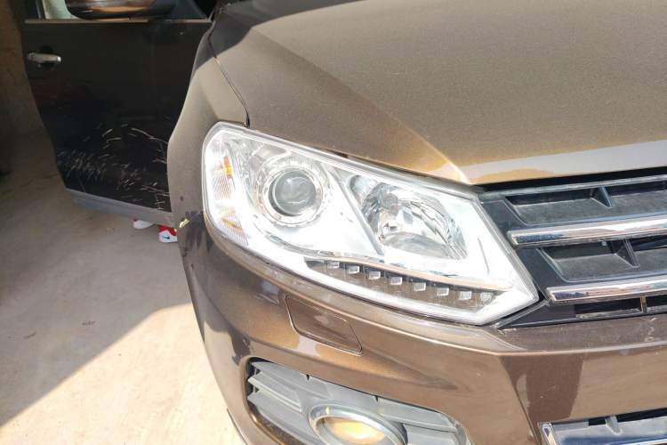 Used Zotye T600 2015 1.5T Manual Luxury Model Right Front Headlight