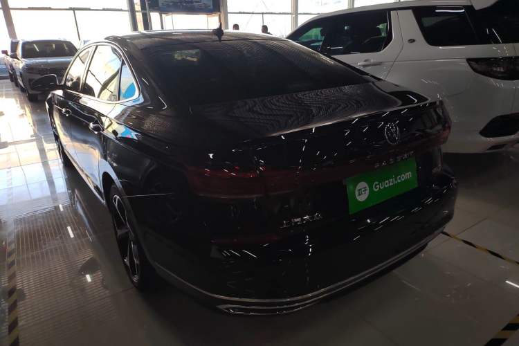 Used Volkswagen Passat 2024 380TSI Starry Elite Edition Rear Left 45 Deg