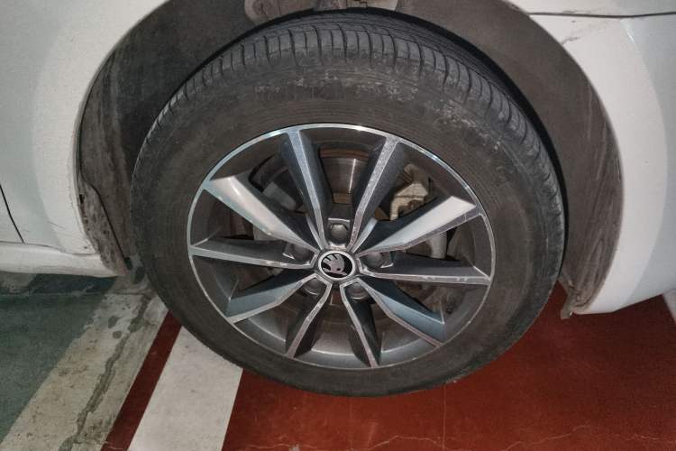 Used Skoda Octavia 2017 1.6L Automatic Chuanxing Edition