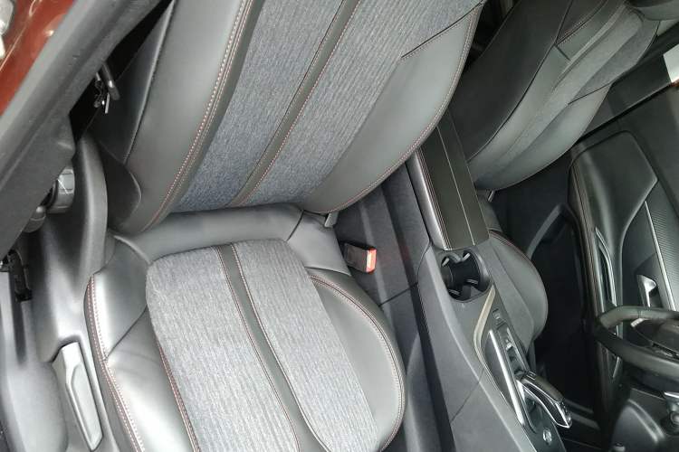 Used Peugeot 4008 2017 350THP Elite Edition Right Front Seat