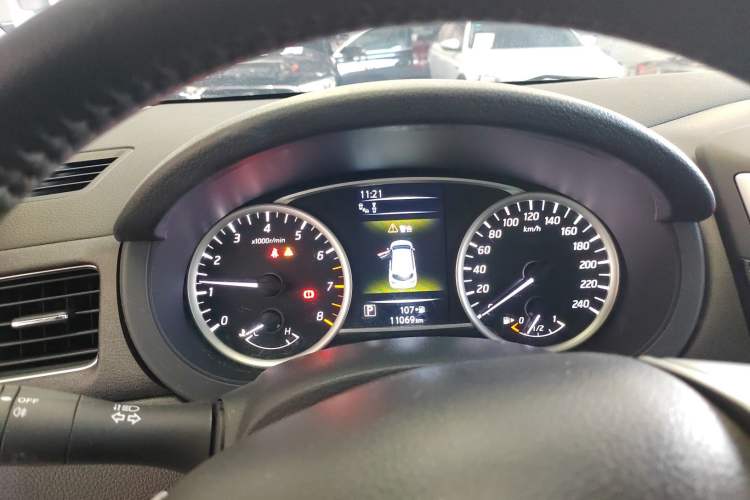 Used Nissan Tiida 2023 1.6L CVT Smart Drive Version
