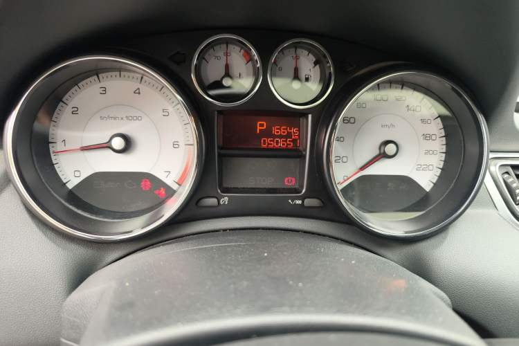 Used Peugeot 308 2013 1.6L Automatic Fashion Model