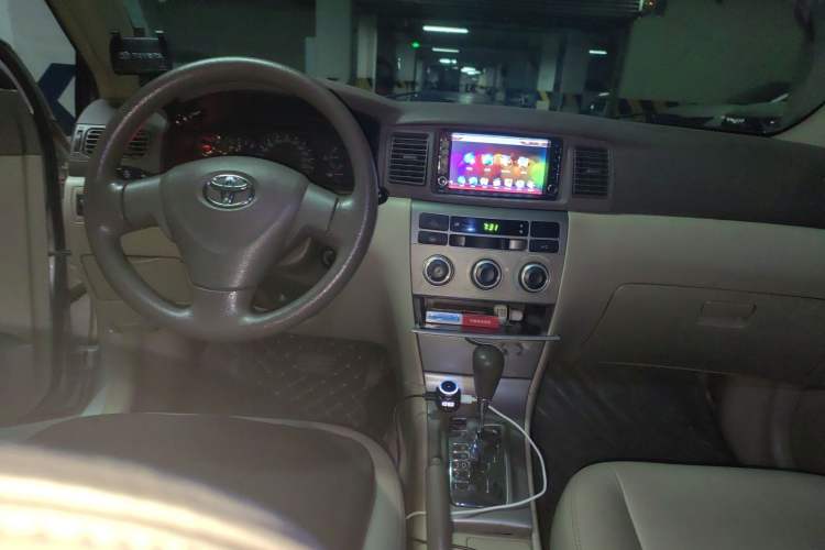 Used Toyota Corolla EX 2011 1.6L Automatic Luxury Edition Center Console