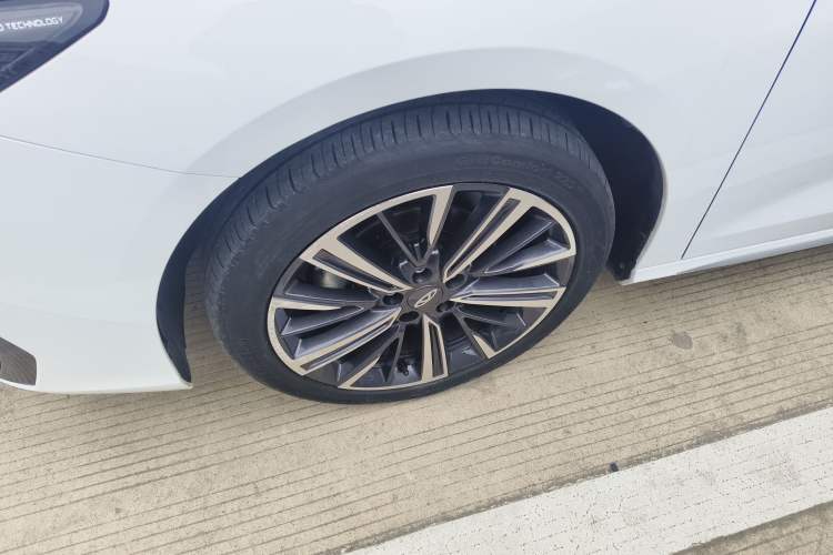 Used Chery Arrizo 8 2024 1.6T DCT Rui Left Front Wheel Hub