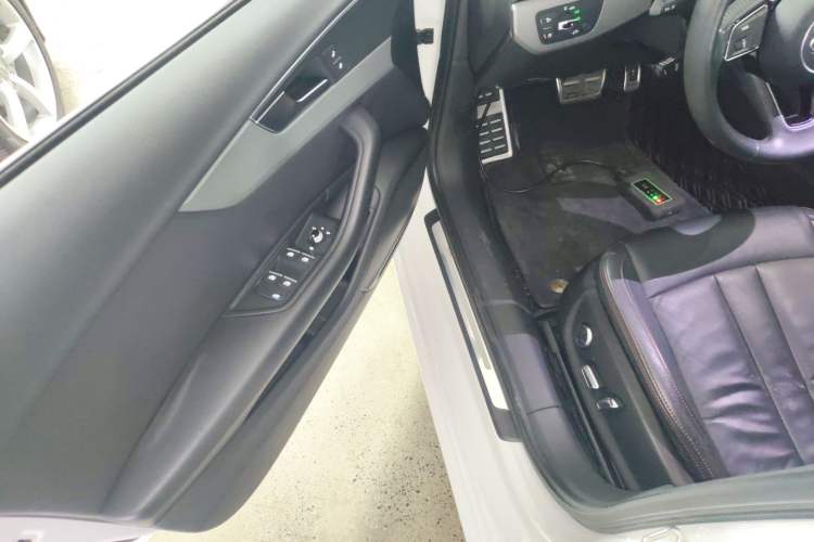 Used Audi A4L 2017 Plus 40 TFSI Ambition Model