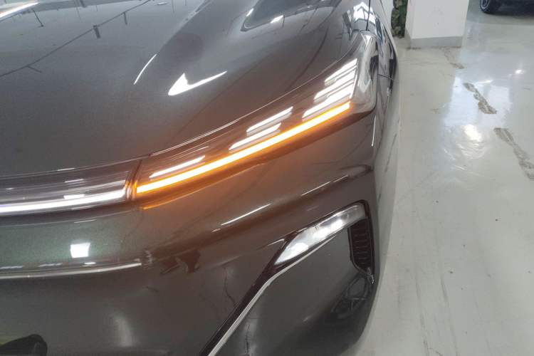 Used Geely Galaxy Galaxy Xingjian 7 EM-i 2025 120km Flagship Edition