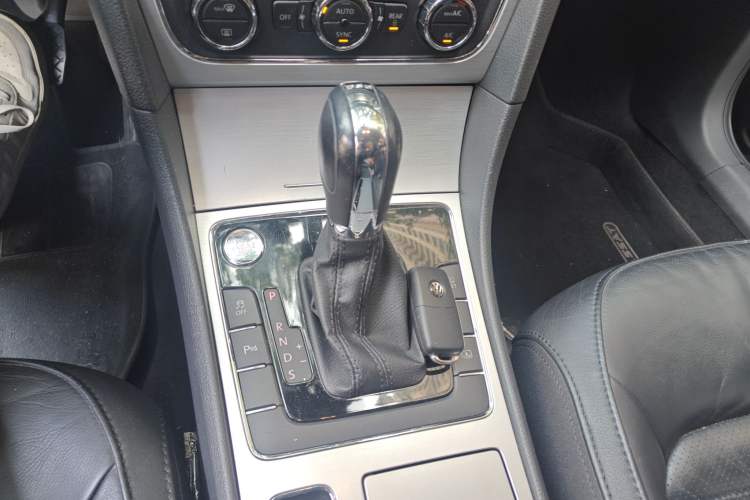 Used Volkswagen Passat 2013 1.8TSI DSG Prestige Edition
