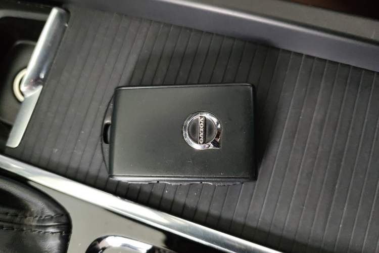 Used Volvo XC60 2021 T5 4x4 Smart Luxury Edition