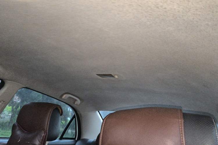 Used BYD F3 2012 Energy-Saving Model 1.5L Manual Comfort Version Headliner