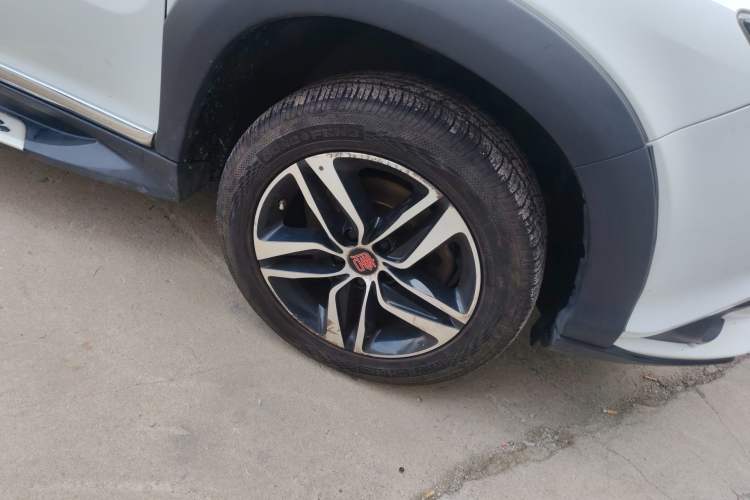 Used BYD Tang New Energy 2015 2.0T Four-Wheel-Drive Flagship Model