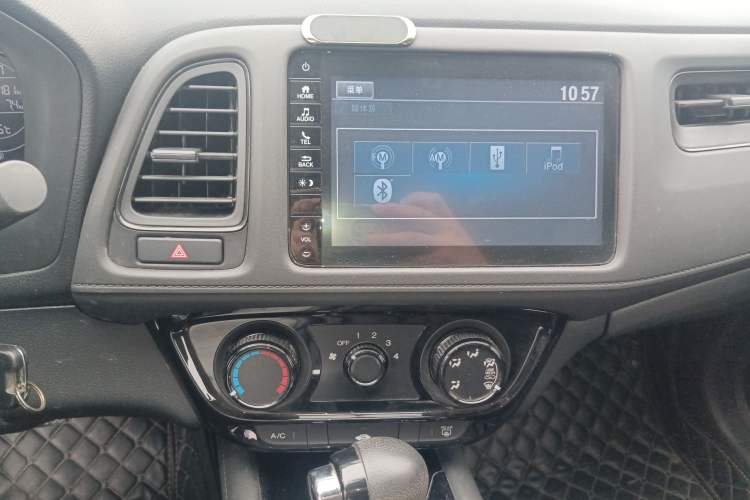 Used Honda Vezel 2020 1.5L CVT Pioneer Edition Audio And AC Panel