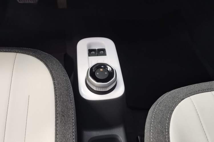 Used Geely Galaxy Panda 2025 210km Panda Kart Gear Lever