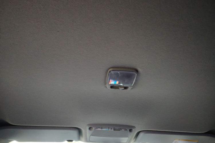 Used Nissan Navara 2017 2.5L Automatic 2WD Luxury Edition QR25