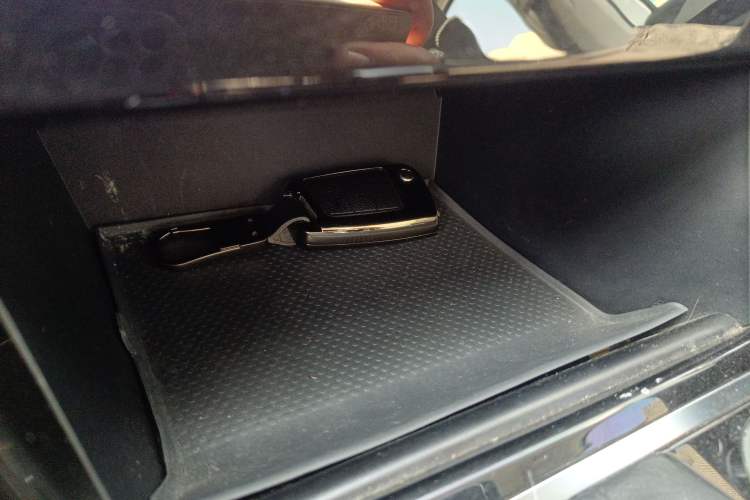 Used Volkswagen Tayron 2020 330TSI Two-Wheel Drive Luxury Smart Connectivity Version Vehicle Key