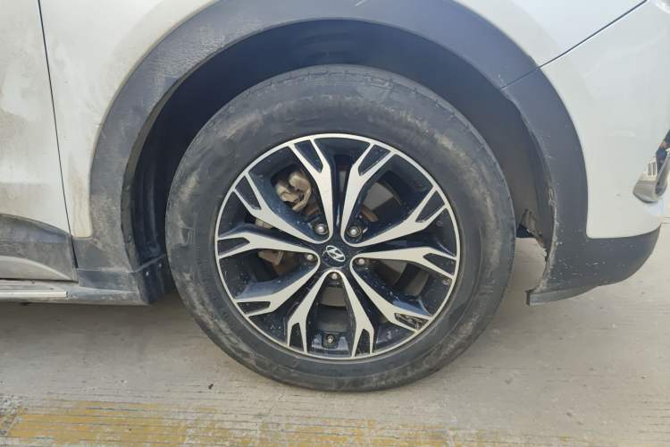 Used Hyundai Santa Fe 2017 2.0T Automatic Two-Wheel Drive Smart Version 7 Seats