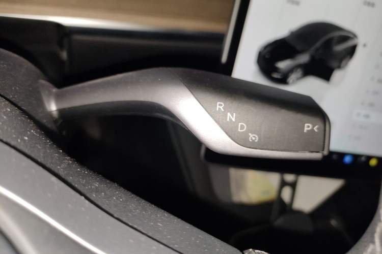 Used Tesla Model Y 2022 Revised Version Rear-Wheel Drive Gear Lever