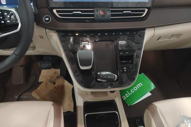 Used Hongqi HQ9 PHEV 2024 2.0T Four-Wheel Drive Business Edition
