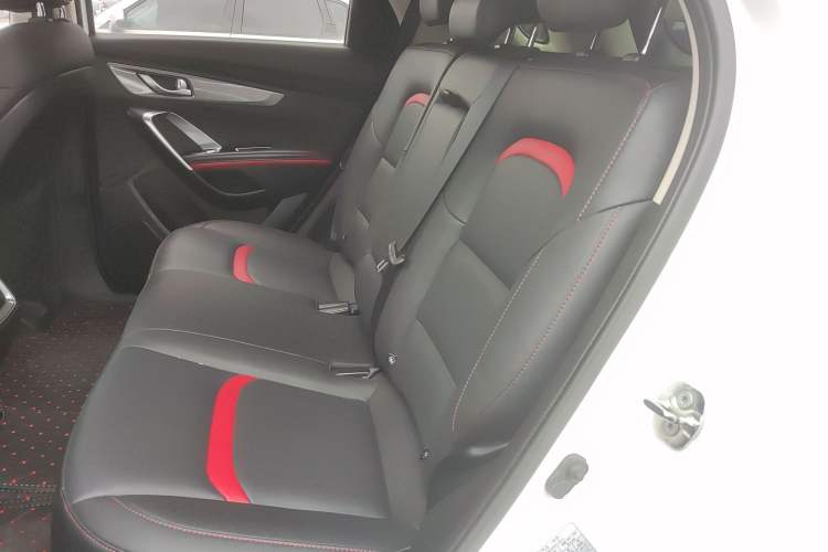 Used Changan CS55 2017 1.5T Manual Colorful Edition
