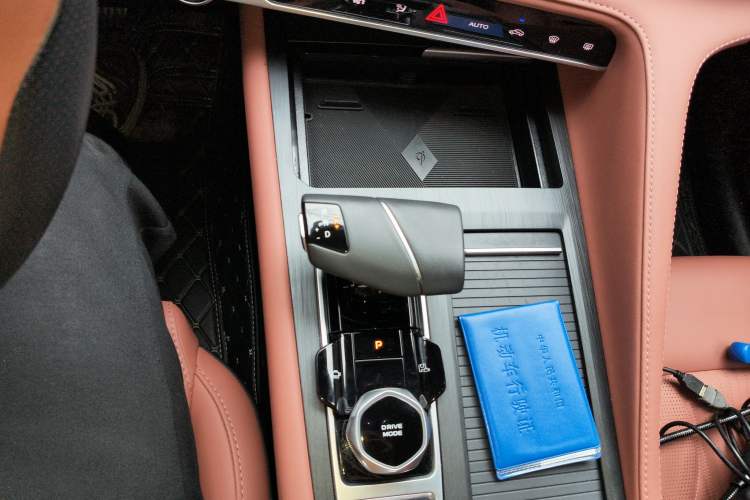 Used Changan CS75 PLUS 2024 3rd Generation Champion Edition 2.0T Intelligent Drive Performance Model
