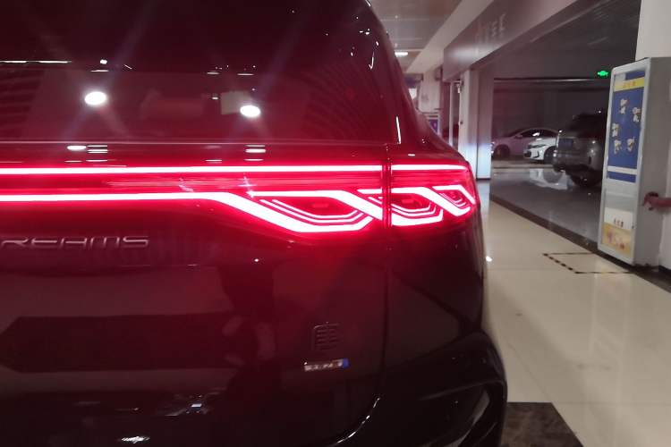 Used BYD Tang New Energy 2025 Model Smart Drive Version DM-i 175KM Prestige Version