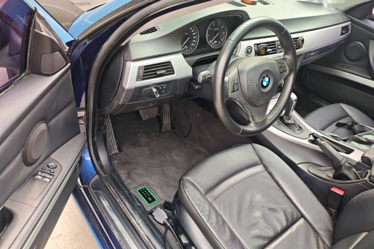 Used BMW 3 Series 2011 320i Coupe Driver Seat