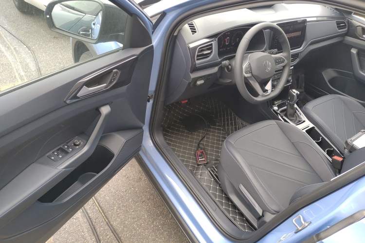 Used Volkswagen Tharu 2025 NewRui 300TSI Prestige Edition Driver Seat