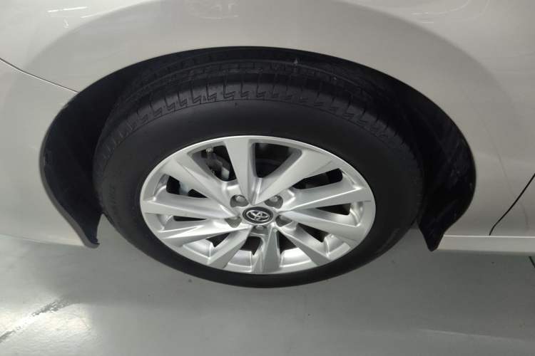 Used Toyota Camry 2021 2.0G Luxury Edition
