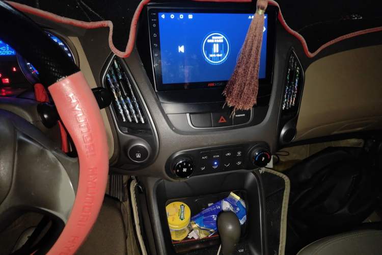 Used Hyundai ix35 2012 2.0L Automatic Two-Wheel Drive New Edition GL
