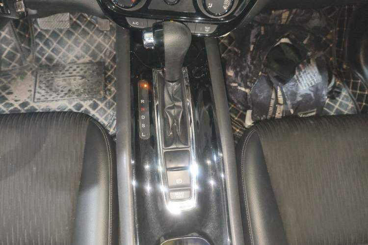 Used Honda Vezel 2020 1.5L CVT Pioneer Edition Gear Lever