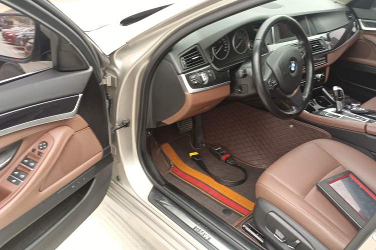 Used BMW 5 Series 2017 520Li Elegant Edition
