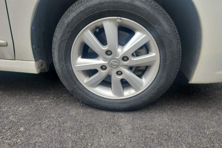 Used Nissan Sylphy 2019 Classic 1.6XE+ CVT SmartConnect Leading Edition Right Front Wheel Hub