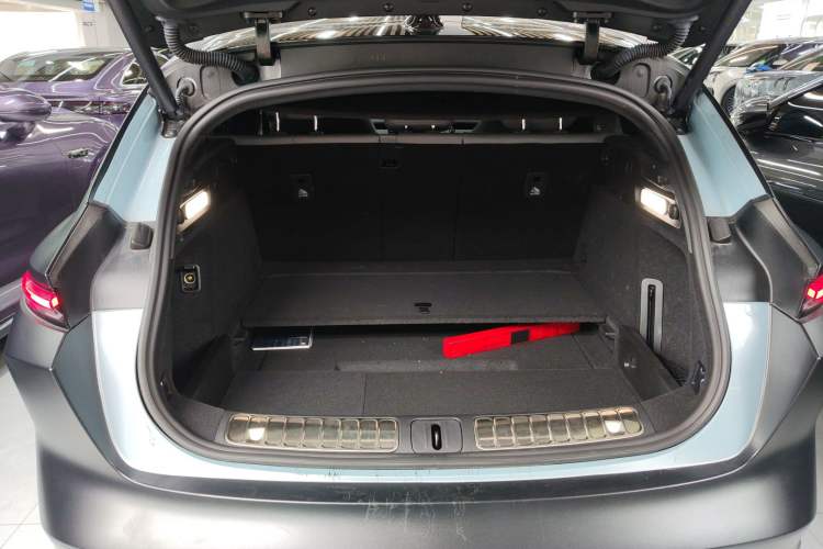 Used Nio ET5T 2023 75 kWh Touring Trunk