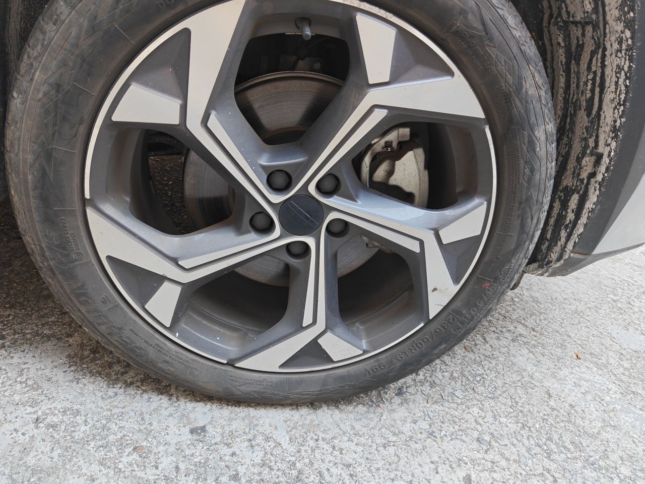 Geely Auto FX11 2023 1.5TD DCT Prestige Edition — снимка 8
