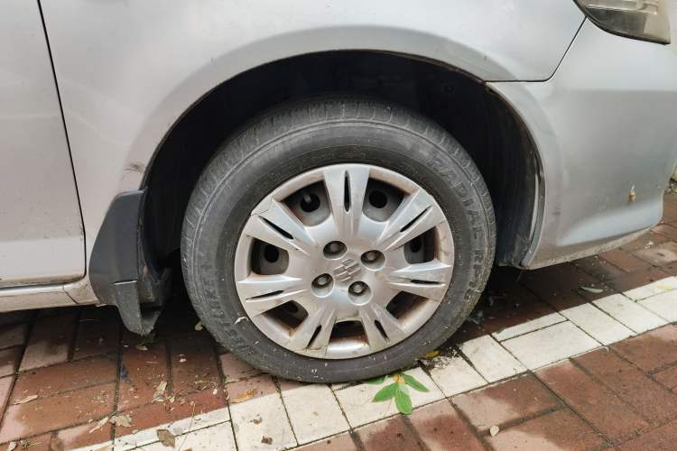 Used Everus S1 2011 1.3L Manual Comfort Edition