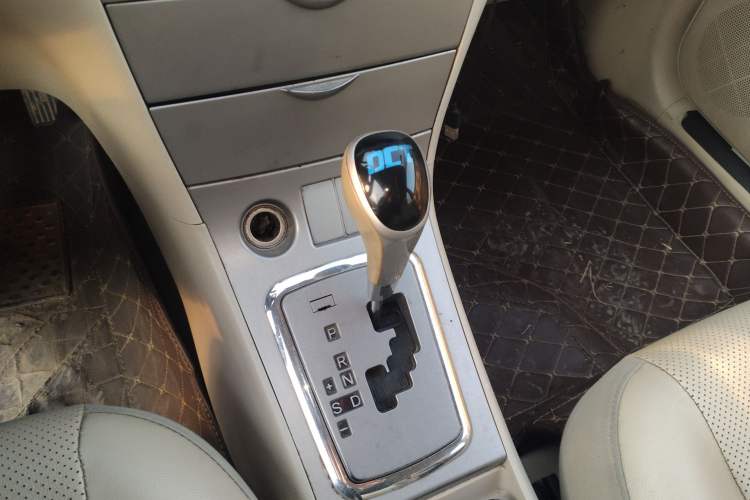 Used BYD F3 2013 1.5L Automatic Standard Edition Gear Lever