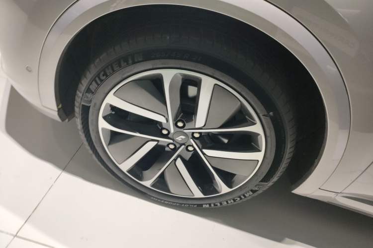 Used Li Auto L9 2024 Ultra Model
