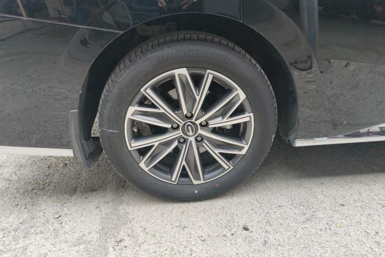 Used GAC Trumpchi M8 2024 Master Series 400T Prestige Edition Right Rear Wheel Hub