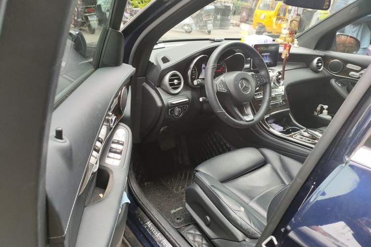 Used Mercedes-Benz GLC 2018 Facelifted GLC 260 4MATIC Dynamic Edition