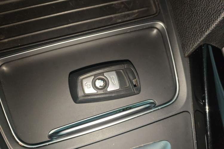 Used BMW 3 Series 2019 320Li Fashion Model
