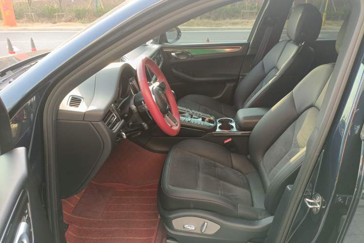 Used Porsche Macan 2018 Macan 2.0T
