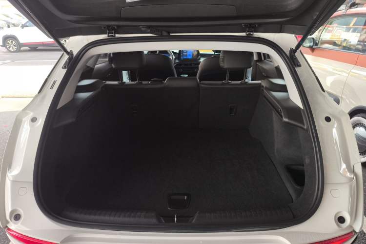 Used Buick Velite 6 2023 Revised Version 430 km Range – Commuter Edition
