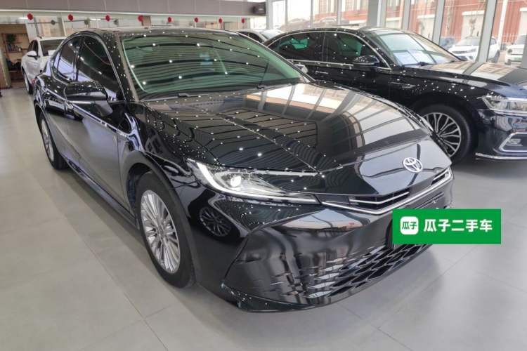 Used Toyota Camry 2024 Dual-Motor 2.0 HGVP Luxury Edition Front Right 45 Deg