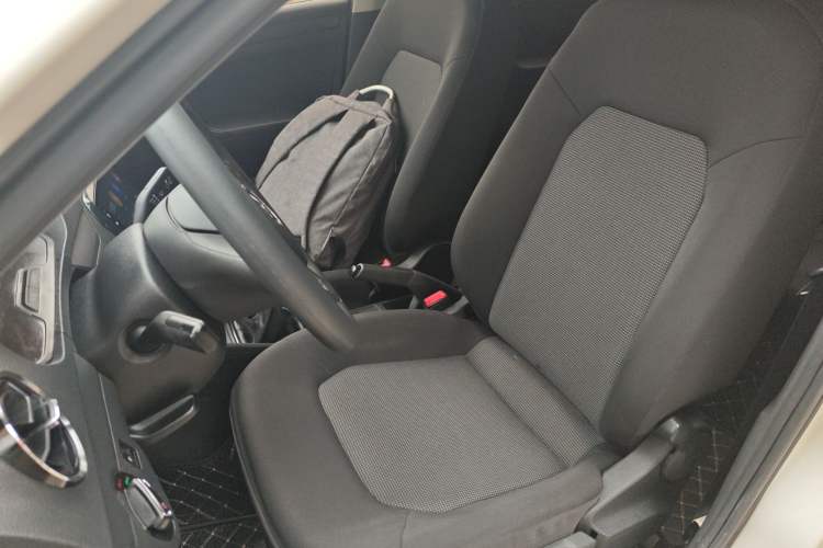 Used Volkswagen Jetta 2017 1.4L Manual Fashion Edition