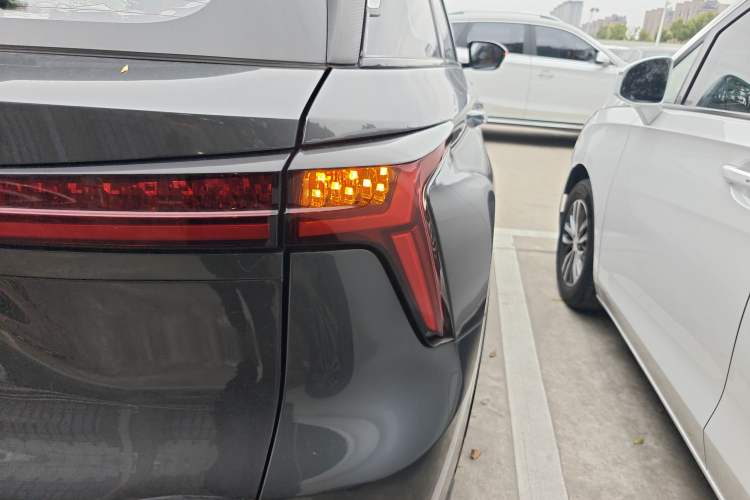 Used CHANGAN CS75 PLUS 2023 3rd Generation 1.5T Automatic Prestige Model
