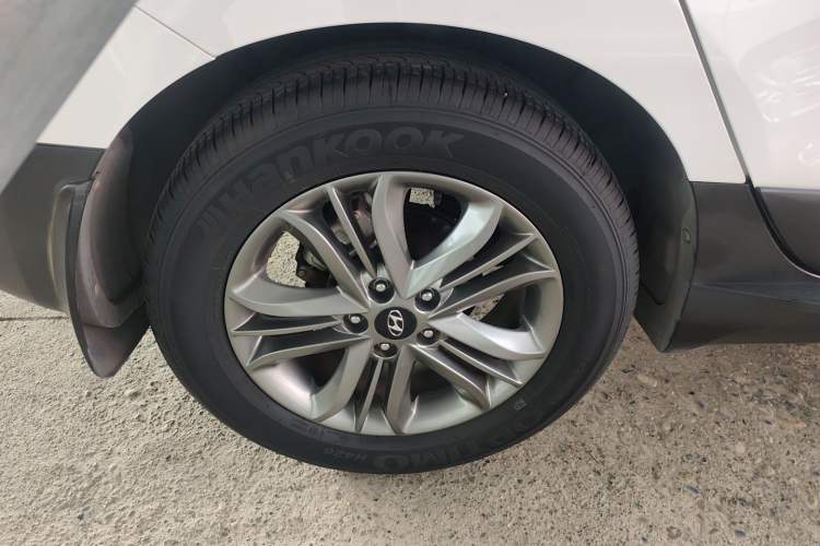 Used Hyundai ix35 2015 2.0L Automatic 2WD Smart Type China IV
