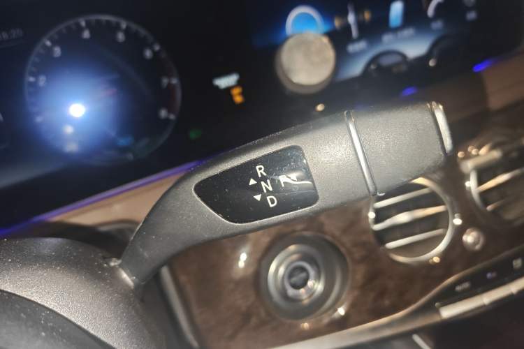 Used Mercedes-Benz S-Class 2019 S 320 L Gear Lever