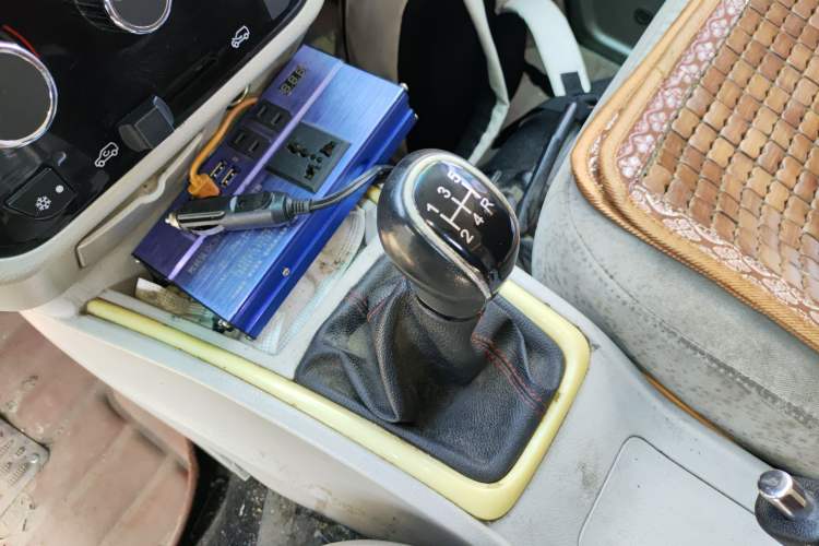 Used Jinbei New Hiace X30L 2021 1.5L Wealth Central Air Conditioning Edition Van China VI Standard SWC15M Gear Lever