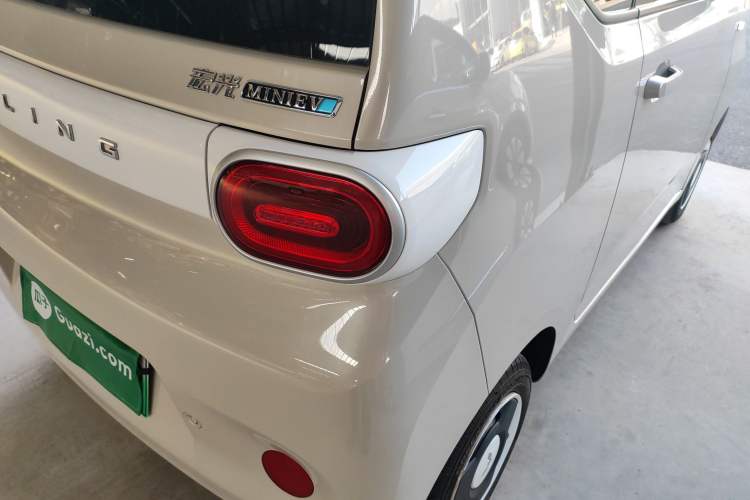 Used Wuling Hongguang MINIEV 2024 3rd Generation 215km Youth Edition
